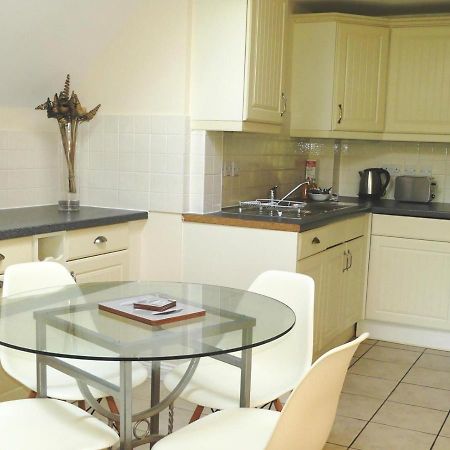 Basingstoke Apartments - Westlands House, City Centre, Home-From-Home エクステリア 写真